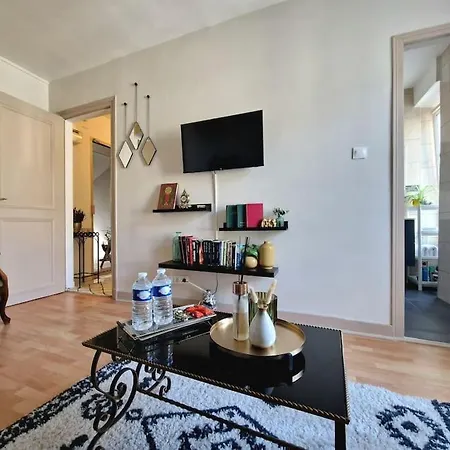 Apartment Charmant Studio *